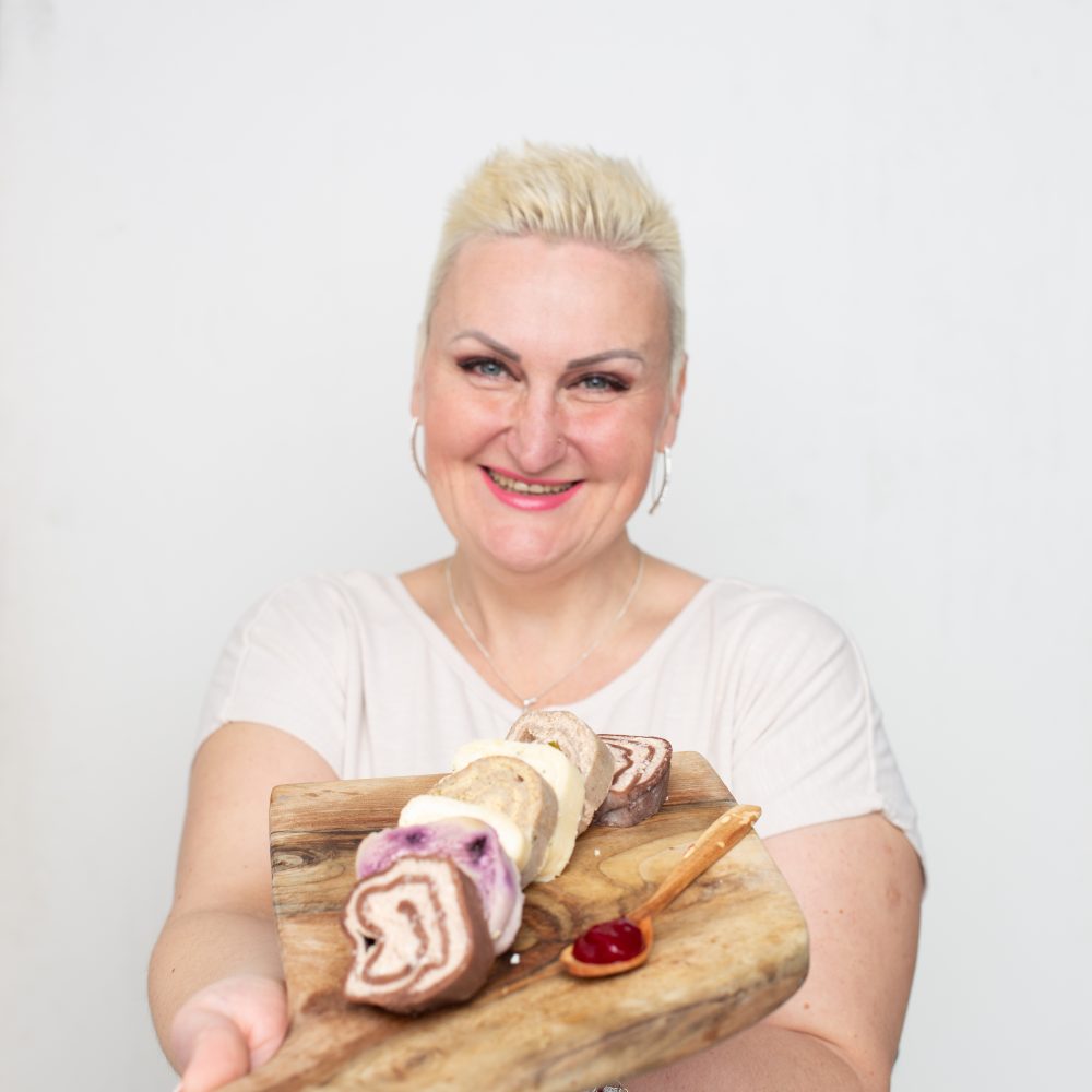 Anja s sladkimi štruklji - Anjini domači štruklji