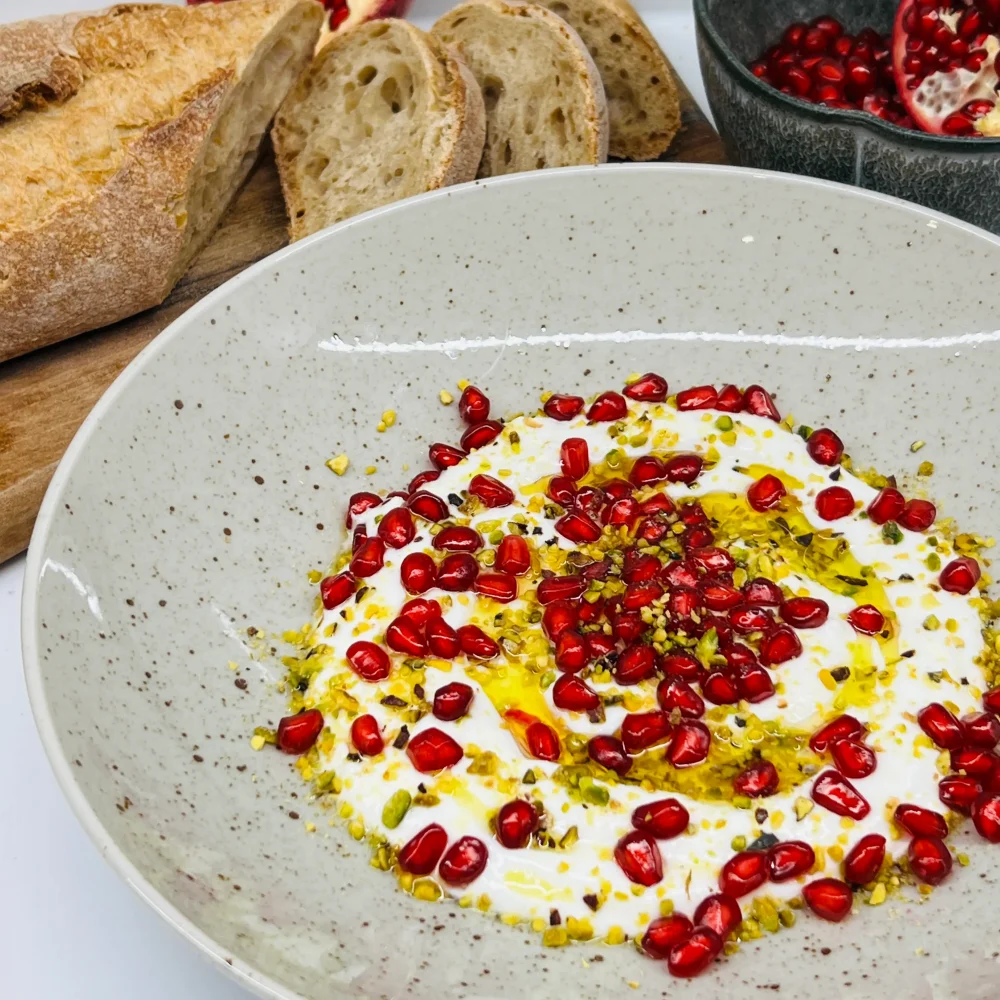 Eko seneni labneh na grški način - Sirarna Prestranek - Mali plac za prihodnost